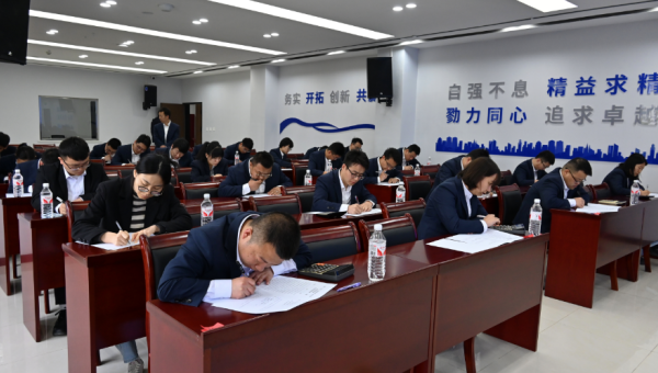 “本届竞赛试题结合了财务业务实际、制度与核算办法，设置会计实务全流程核算应用题，重点考察选手们专业知识综合运用能力、全流程业务处理能力和实际问题解决能力！”5月12日，伟德源自英国始于1946工会“2025年